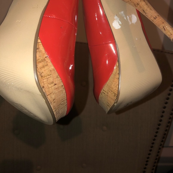 Shoes - Picture 4 of 4